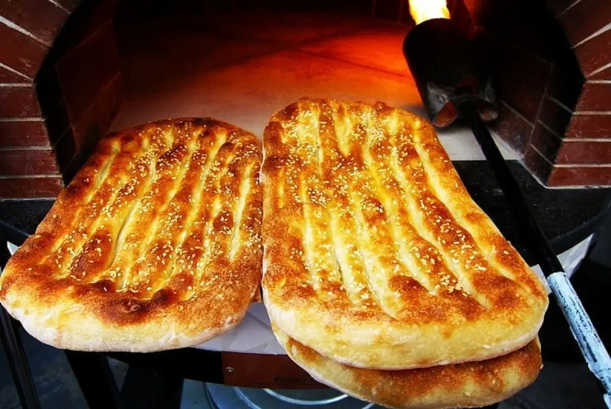 آزردگی اهالی آبمنگل تهران از فروش اجباری نان کنجدی آزردگی اهالی آبمنگل تهران از فروش اجباری نان کنجدی