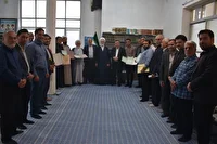 رفع موانع دیرینه ثبتی چهار شهرک میبد و تحویل ۱۱۰۰ سند تک‌برگ